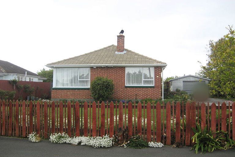 Photo of property in 40 Uxbridge Street, Redwood, Christchurch, 8051