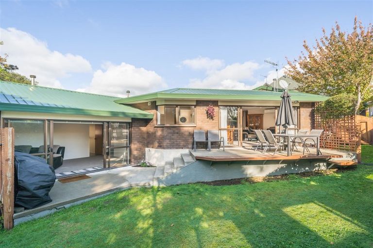 Photo of property in 28 Kentucky Way, Awapuni, Palmerston North, 4412
