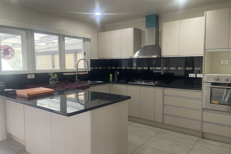 Photo of property in 1/213 Sunnynook Road, Wairau Valley, Auckland, 0627