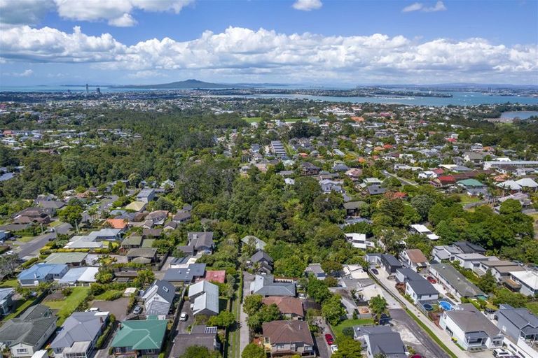 Photo of property in 2/111 Birkenhead Avenue, Birkenhead, Auckland, 0626