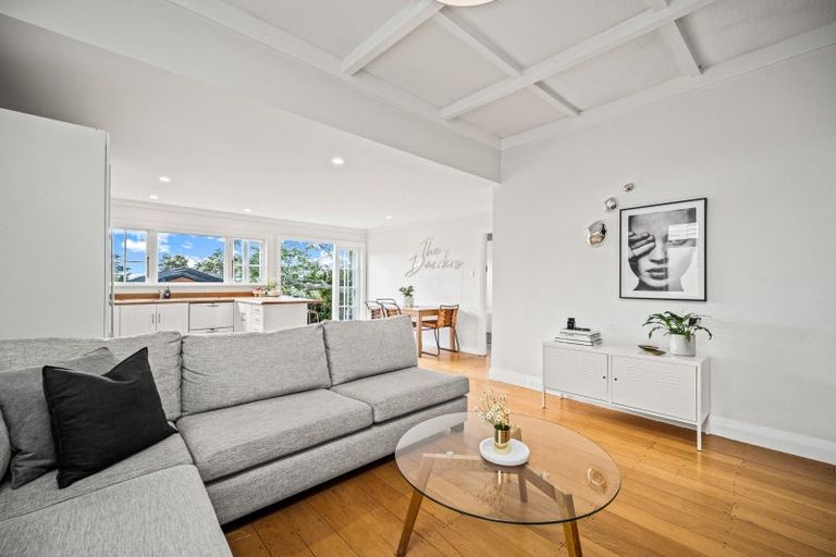 Photo of property in 35 Formby Avenue, Point Chevalier, Auckland, 1022