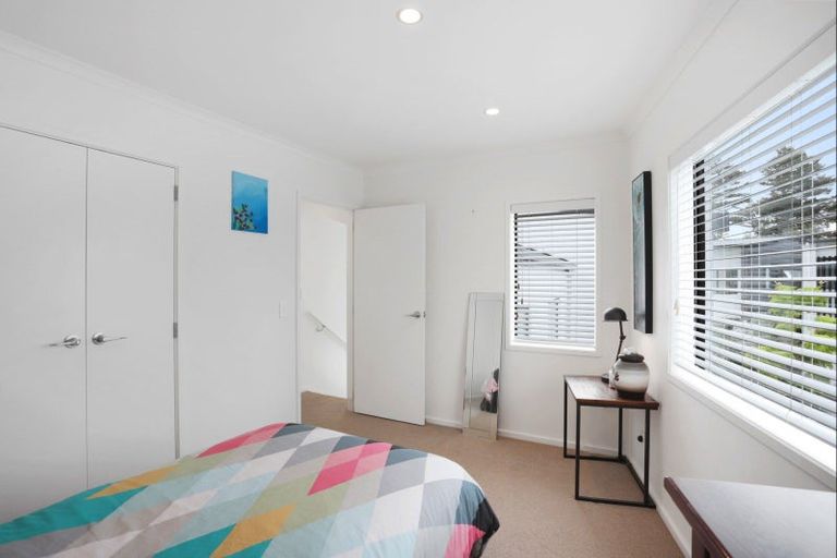 Photo of property in 22 Frank Gill Road, Hobsonville, Auckland, 0616