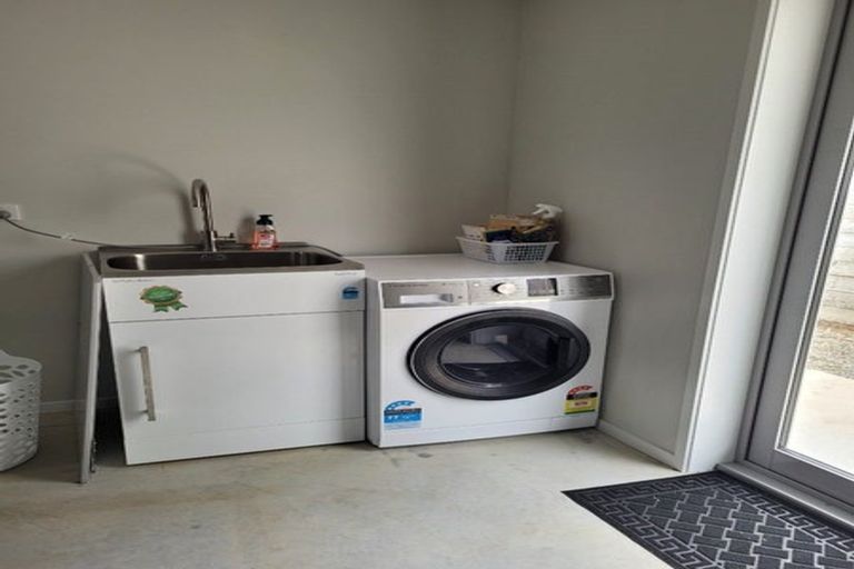 Photo of property in 83 Dorset Avenue, Lynmouth, New Plymouth, 4310