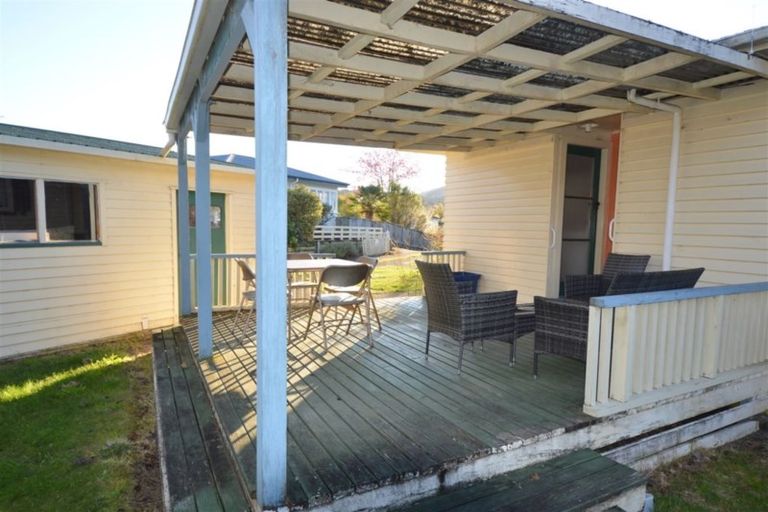 Photo of property in 15 Hillsview Crescent, Taumarunui, 3920