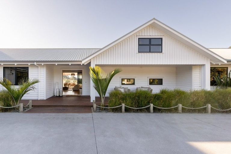 Photo of property in 90 Tangiroimata Track, Pyes Pa, 3173