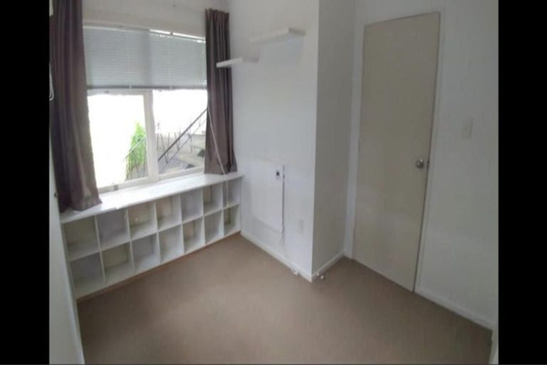 Photo of property in 2/198 Hurstmere Road, Takapuna, Auckland, 0622