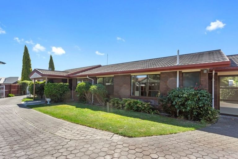 Photo of property in 25 Tivoli Place, Bishopdale, Christchurch, 8053
