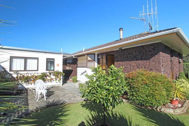 Photo of property in 6b Carr Street, Te Kamo, Whangarei, 0112