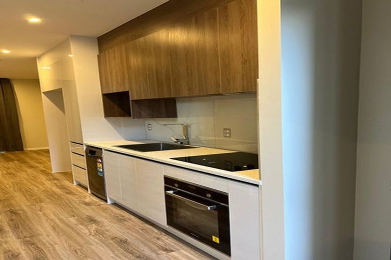 Photo of property in 9/88 Gloria Avenue, Te Atatu Peninsula, Auckland, 0610