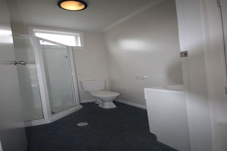 Photo of property in 16 Normanby Street, Newtown, Wellington, 6021