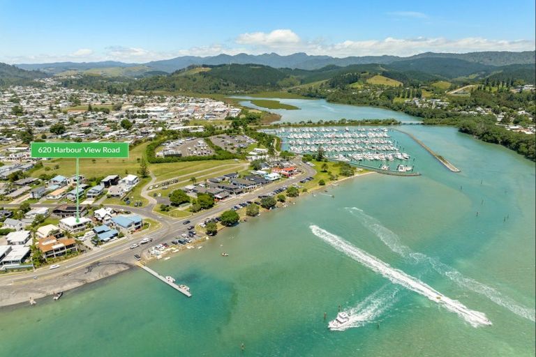 Photo of property in 620 Harbour View Road, Whangamata, 3620