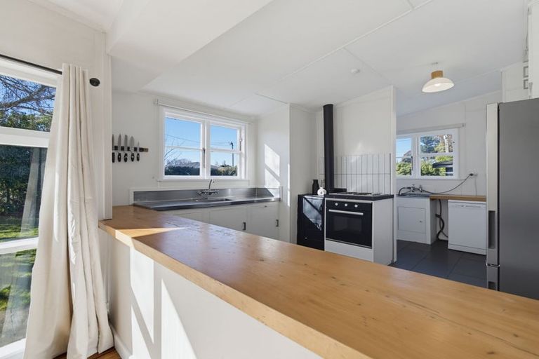 Photo of property in 13 Harker Street, Waipawa, 4210