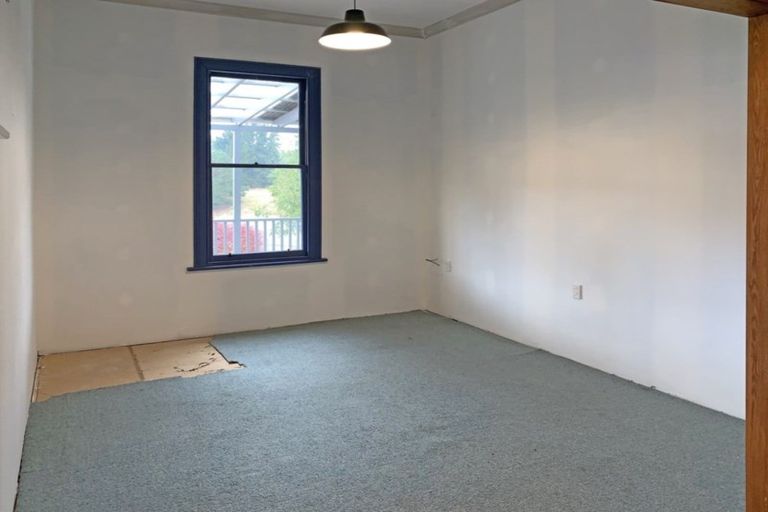 Photo of property in 240 Clyde Street, Balclutha, 9230