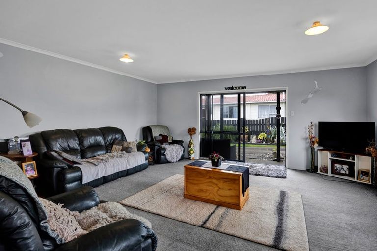 Photo of property in 17 Rewa Street, Inglewood, 4330