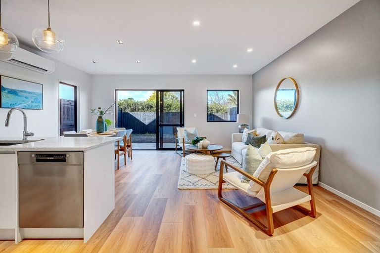 Photo of property in 9 Tiller Street, Hobsonville, 0616