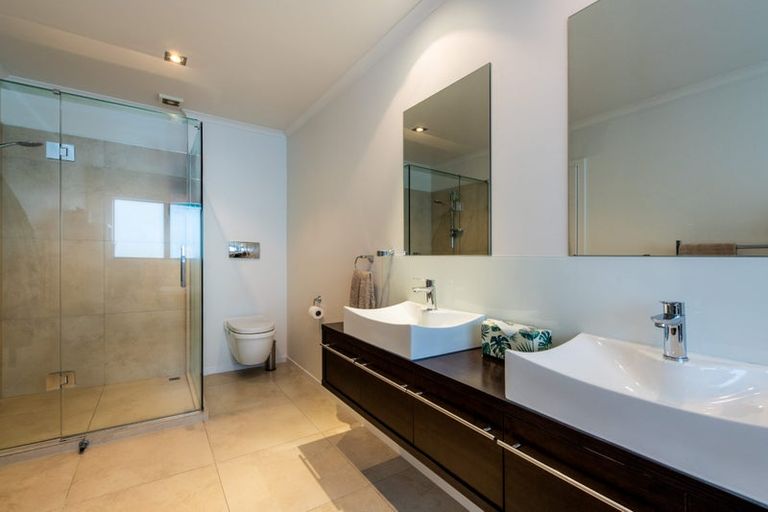 Photo of property in 131 Kowhai Road, Mairangi Bay, Auckland, 0630