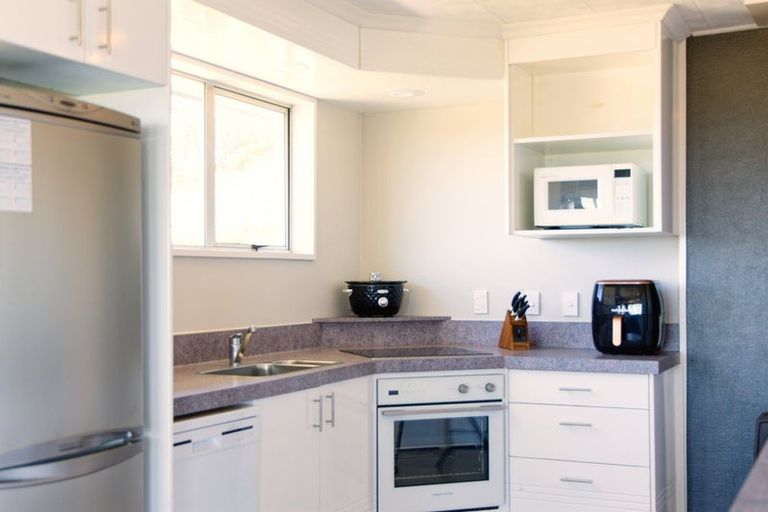 Photo of property in 74 Churchill Street, Kaikoura, 7300