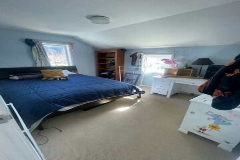 Photo of property in 9 Ash Avenue, Albert Town, Wanaka, 9305