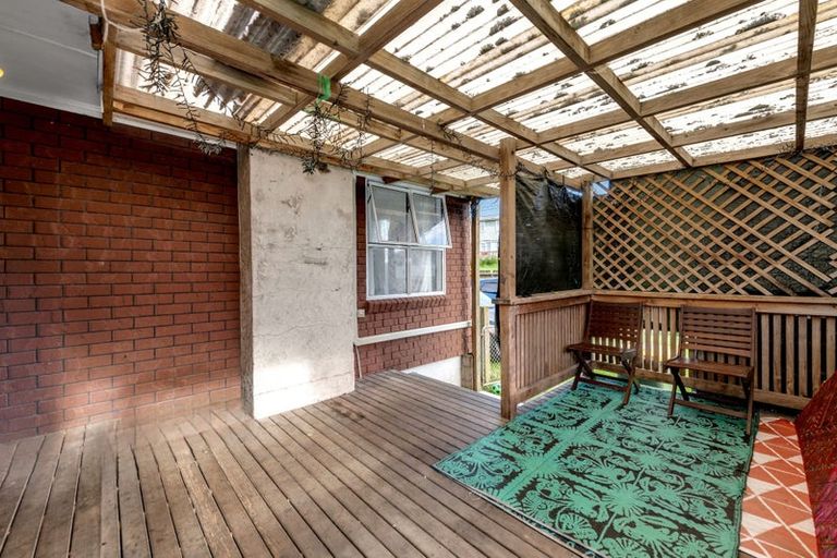 Photo of property in 23 Tindall Crescent, Otara, Auckland, 2023