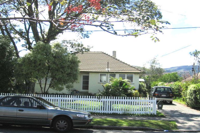 Photo of property in 44 Sheridan Crescent, Trentham, Upper Hutt, 5018