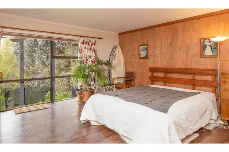 Photo of property in 125 Port Hills Road, Heathcote Valley, Christchurch, 8022