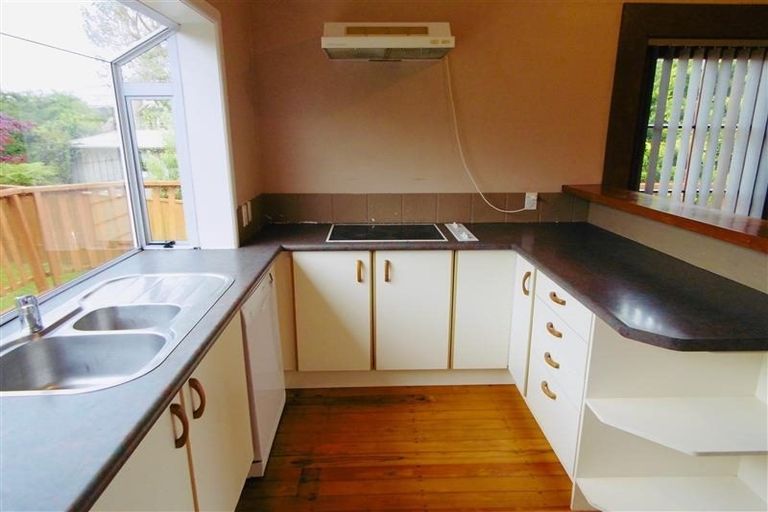 Photo of property in 292 Huatoki Street, Upper Vogeltown, New Plymouth, 4310