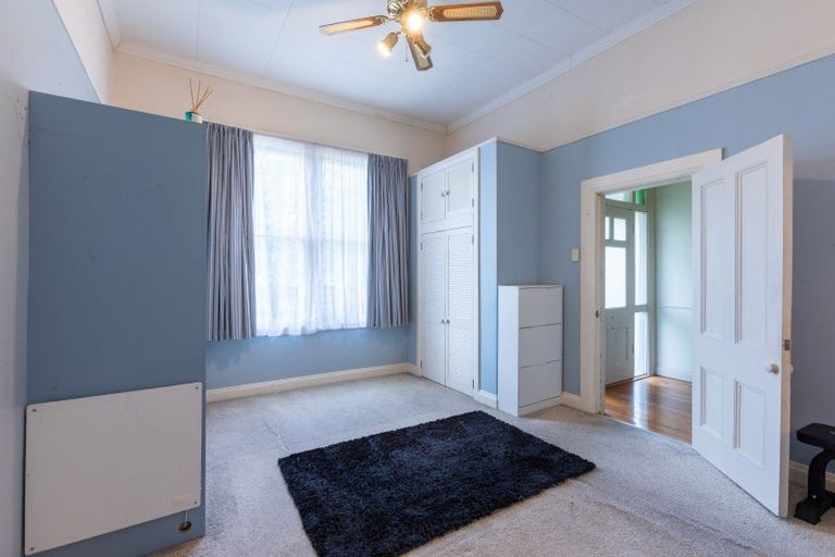 Photo of property in 12 Grant Street, Dannevirke, 4930