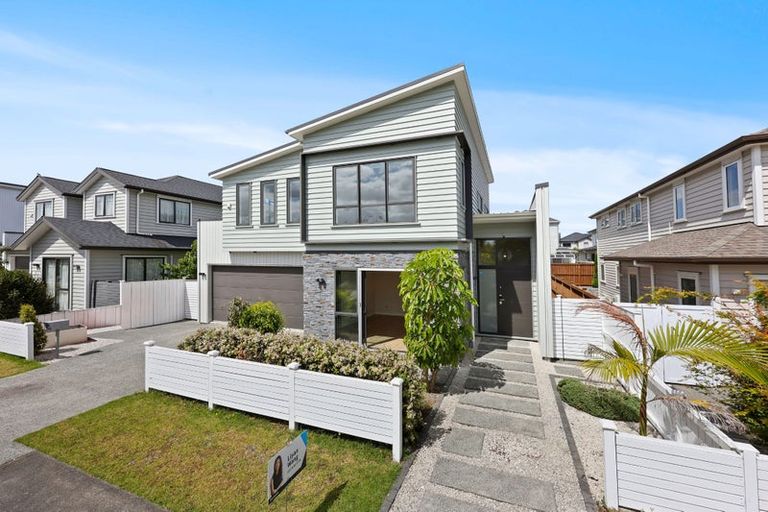 Photo of property in 9 Mccaw Avenue, Whenuapai, Auckland, 0618