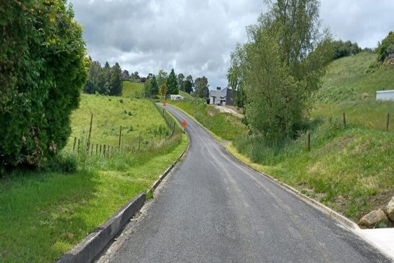 Photo of property in 12 Pei Te Hurinui Drive, Taumarunui, 3920