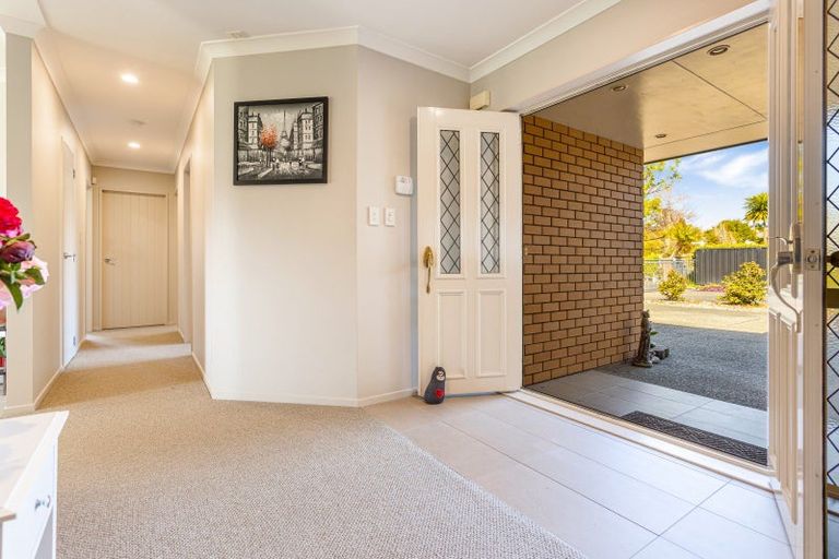 Photo of property in 10 Station Road, Huapai, Kumeu, 0810