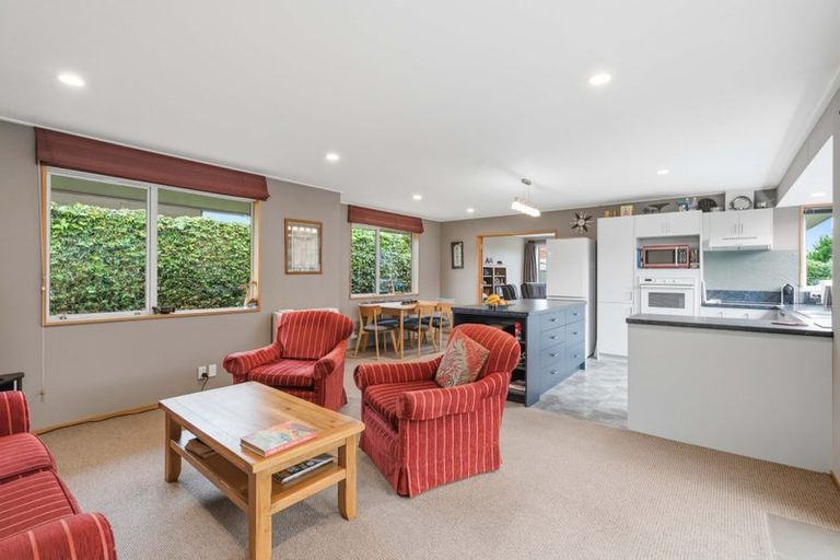 Photo of property in 724 Queens Drive, Waikiwi, Invercargill, 9810