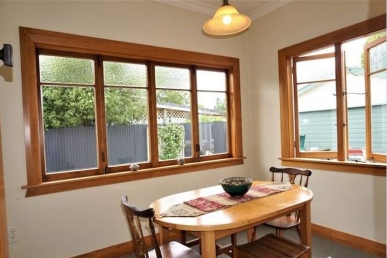 Photo of property in 20 Weraroa Road, Levin, 5510