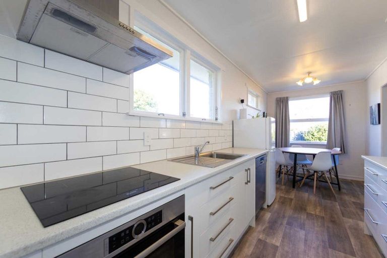 Photo of property in 1/1007 Duke Street, Mahora, Hastings, 4120