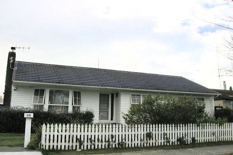 Photo of property in 28 Lyttelton Crescent, Tamatea, Napier, 4112