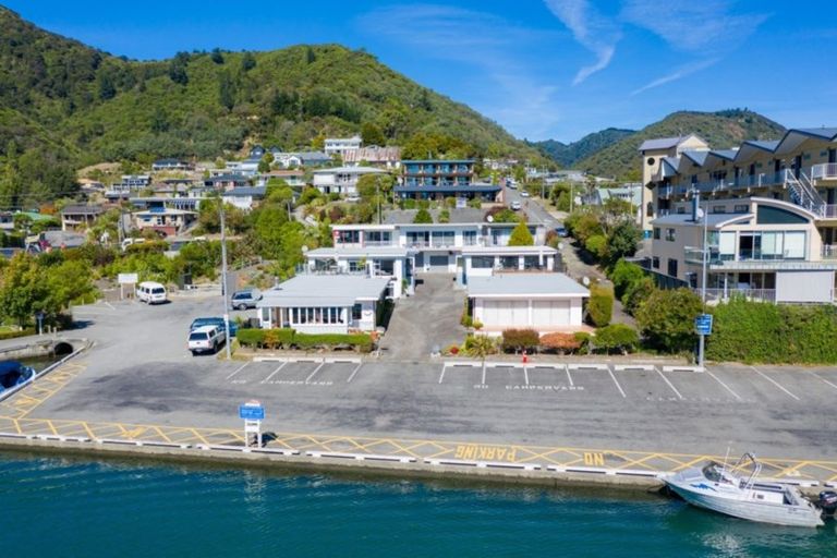 Photo of property in 1/29 Waikawa Road, Picton, 7220