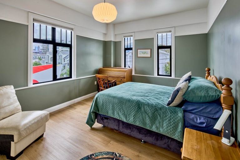 Photo of property in 4/24 Elizabeth Street, Mount Victoria, Wellington, 6011