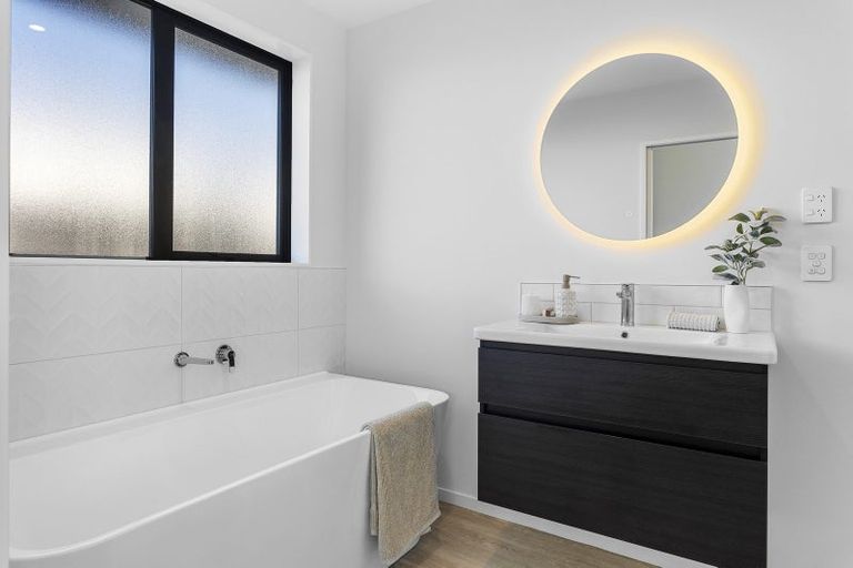 Photo of property in 31 Matai Springs Drive, Halswell, 8025