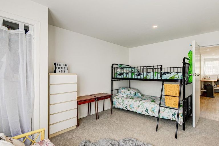 Photo of property in 126 Castor Crescent, Cannons Creek, Porirua, 5024