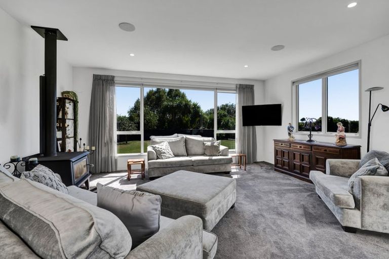 Photo of property in 5d Vardon Way, Waiwhakaiho, New Plymouth, 4312