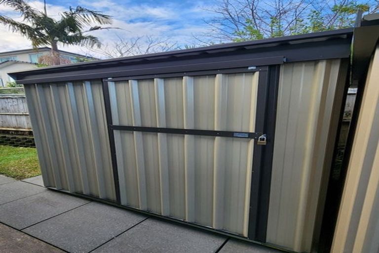 Photo of property in 28 Ballymore Drive, Pinehill, Auckland, 0632