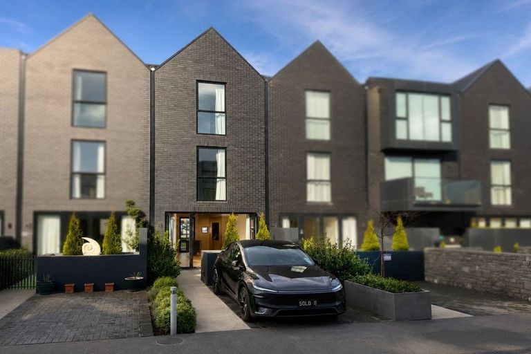 Photo of property in 9/33 Kilmore Street, Christchurch Central, Christchurch, 8013