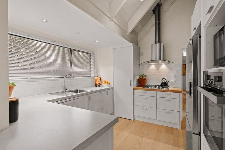 Photo of property in 8 Langstone Street, Welcome Bay, Tauranga, 3112