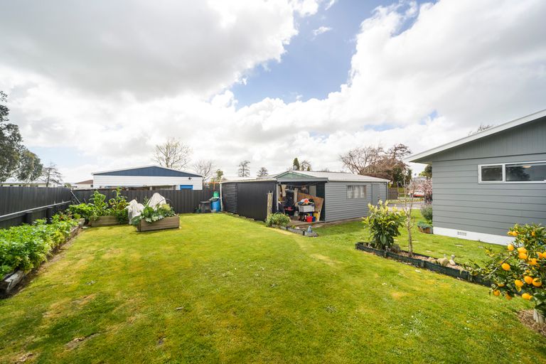 Photo of property in 14 Bendigo Street, Cloverlea, Palmerston North, 4412