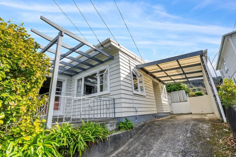 Photo of property in 12 Olivia Crescent, Tawa, Wellington, 5028