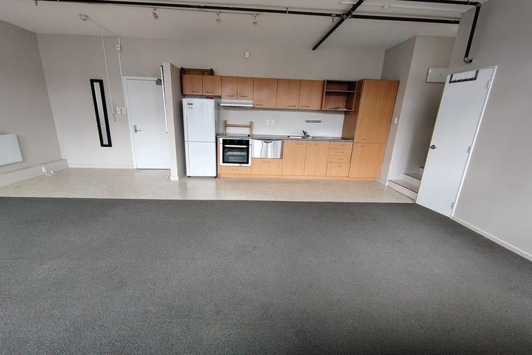 Photo of property in Rostrevor House, 4/130b Vivian Street, Te Aro, Wellington, 6011