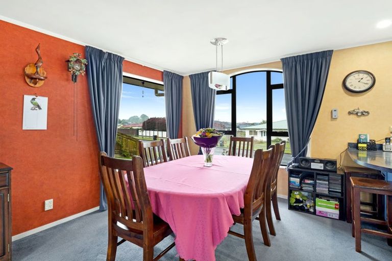 Photo of property in 88 Parnell Heights, Kelvin Grove, Palmerston North, 4414