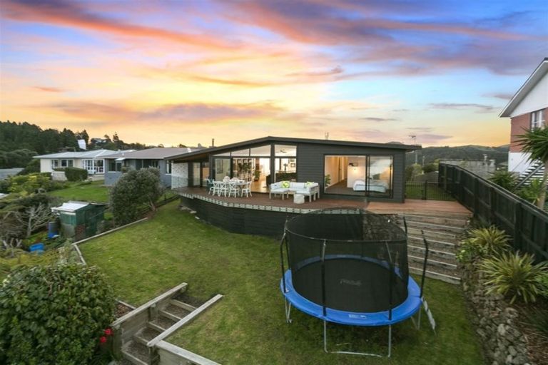 Photo of property in 10 Hillcrest Road, Hatfields Beach, Orewa, 0931