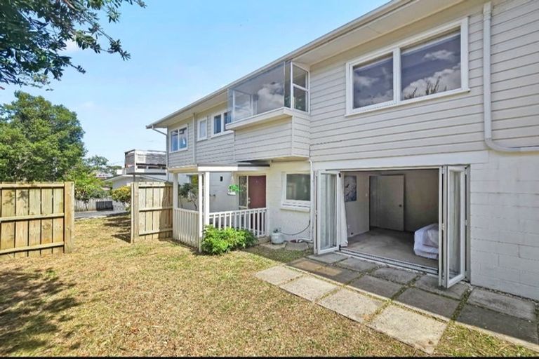 Photo of property in 31a Hythe Terrace, Mairangi Bay, Auckland, 0630