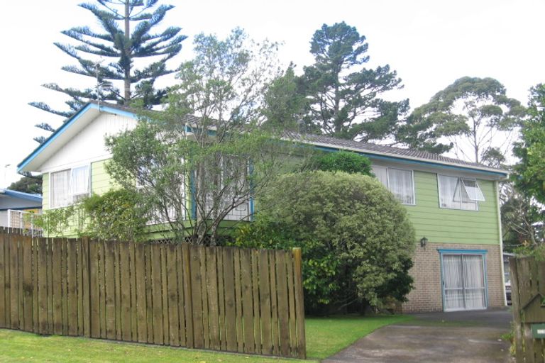 Photo of property in 46 Rehia Road, Massey, Auckland, 0614