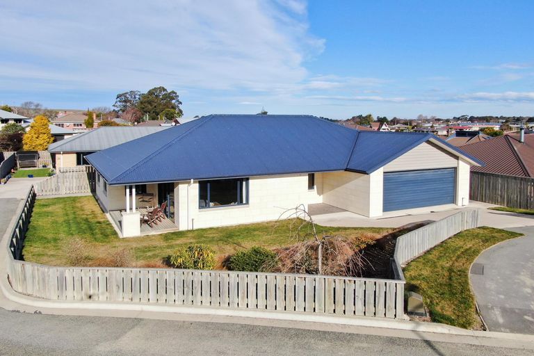 Photo of property in 18 Dove Place, Holmes Hill, Oamaru, 9401